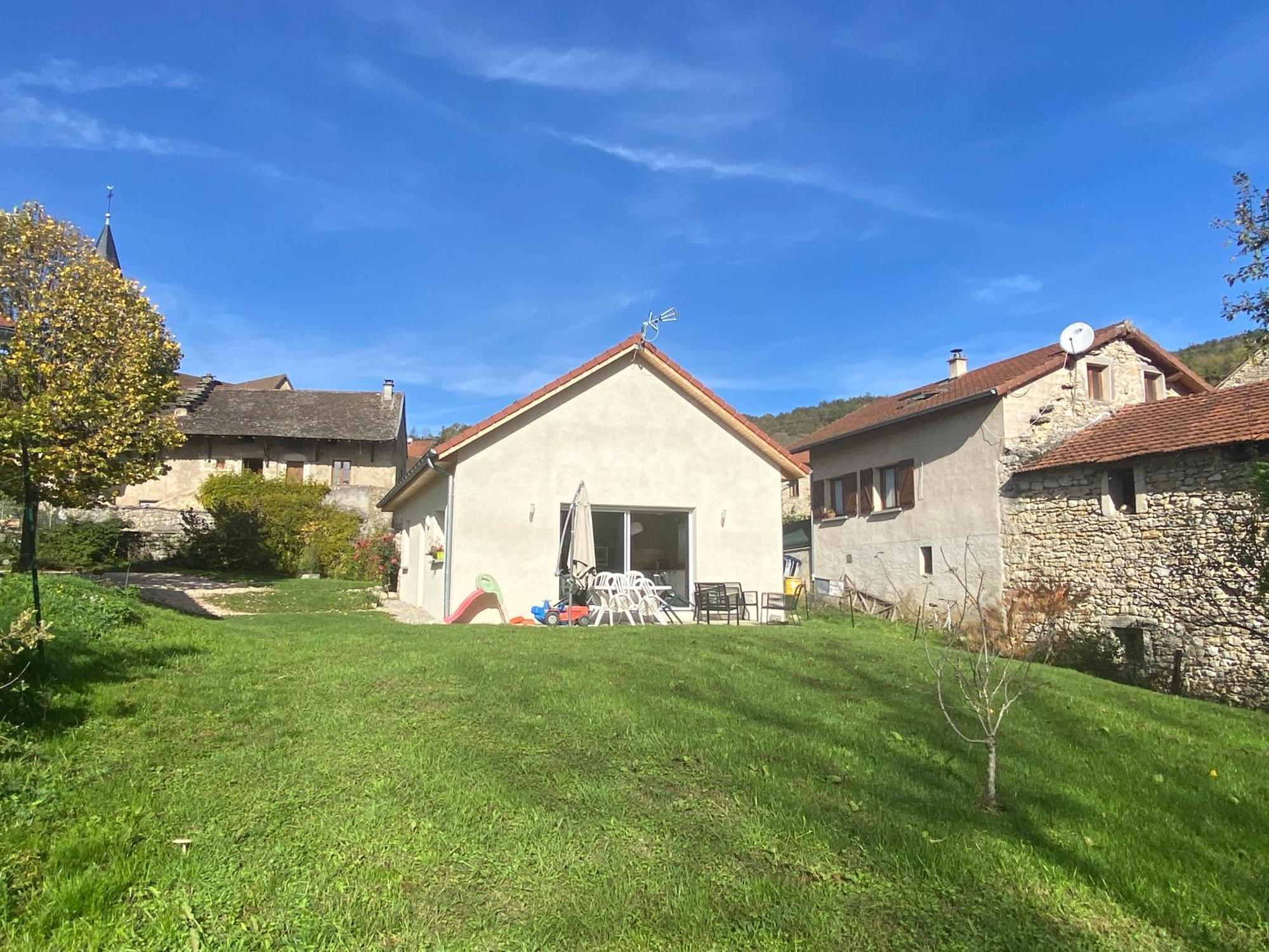 Au Moryllon Villa Lompnas Exterior photo